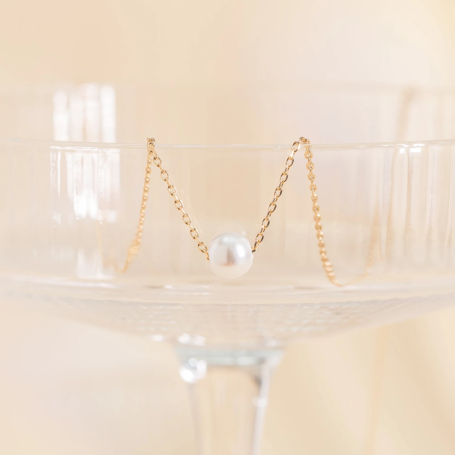 Santa Barbara Single Pearl Necklace - Image 3