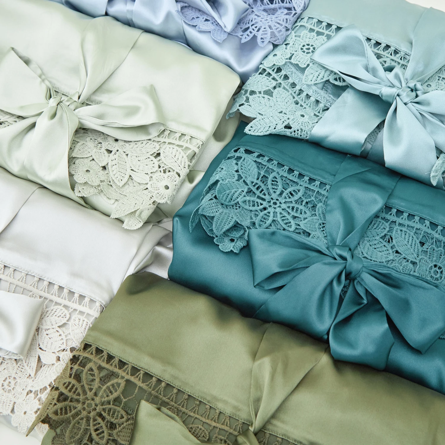 Claudine Lace Robe - Emerald - Image 11