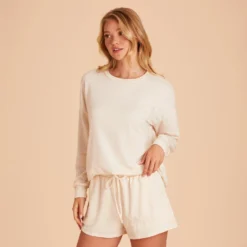 Crew Neck Sweatshirt - Vanilla Cream