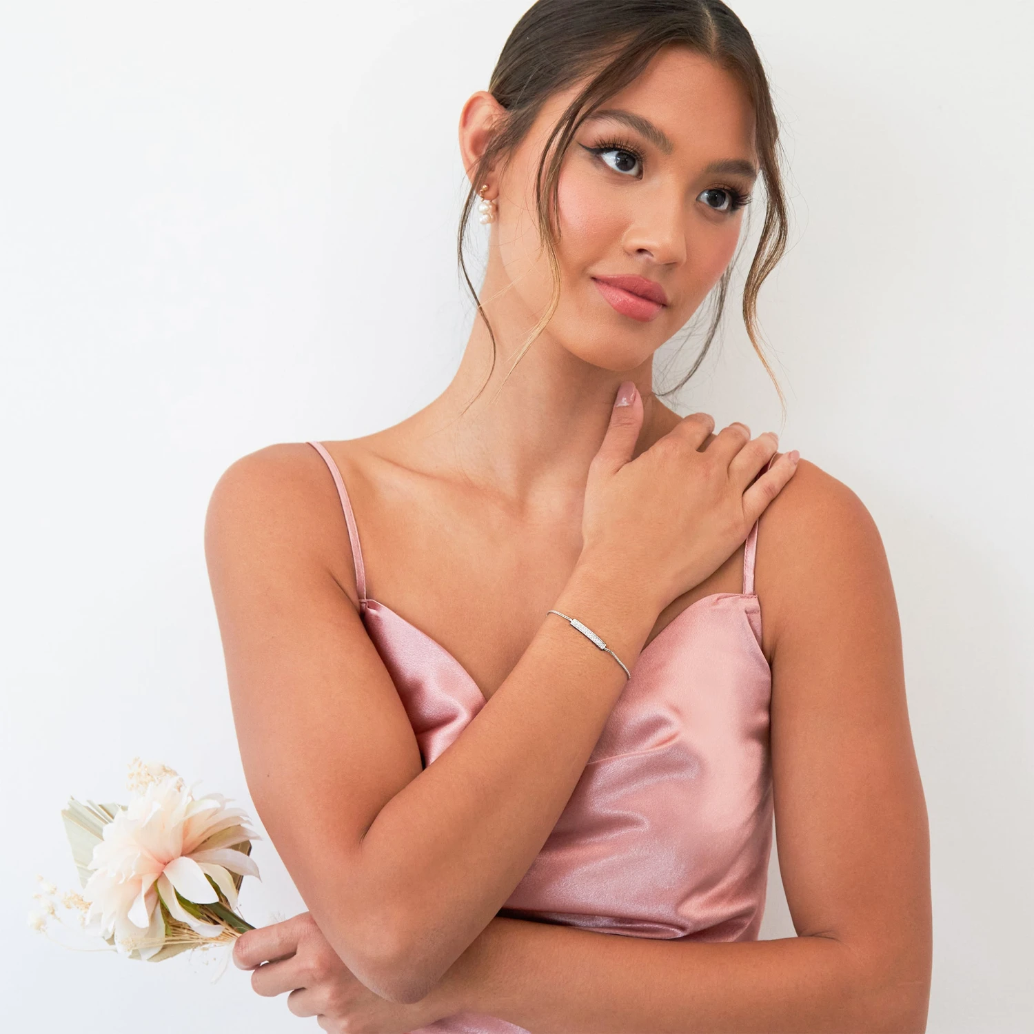 Minneapolis Bar Bracelet - Image 2